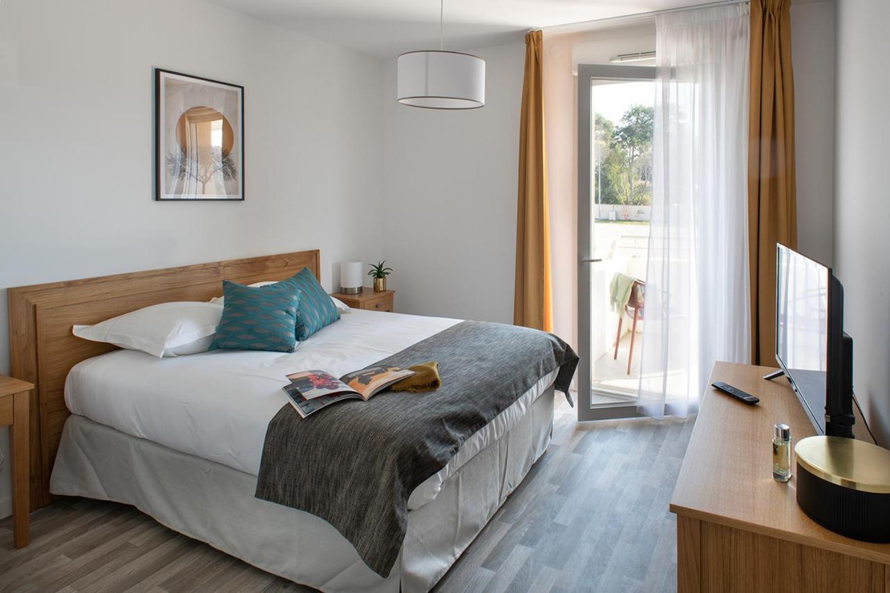 Domitys Les Tourmalines Aparthotel Carpentras Exteriör bild