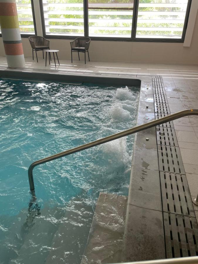 Domitys Les Tourmalines Aparthotel Carpentras Exteriör bild